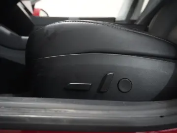 Model 3 Standard Range Plus NAVI/KAMERA/SH/PANO