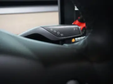 Model 3 Standard Range Plus NAVI/KAMERA/SH/PANO