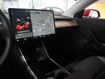 Model 3 Standard Range Plus NAVI/KAMERA/SH/PANO