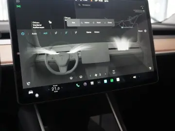 Model 3 Standard Range Plus NAVI/KAMERA/SH/PANO