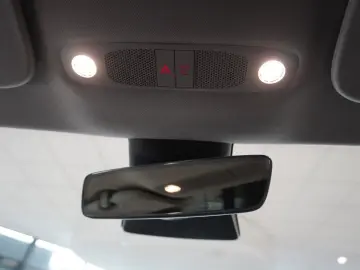 Model 3 Standard Range Plus NAVI/KAMERA/SH/PANO