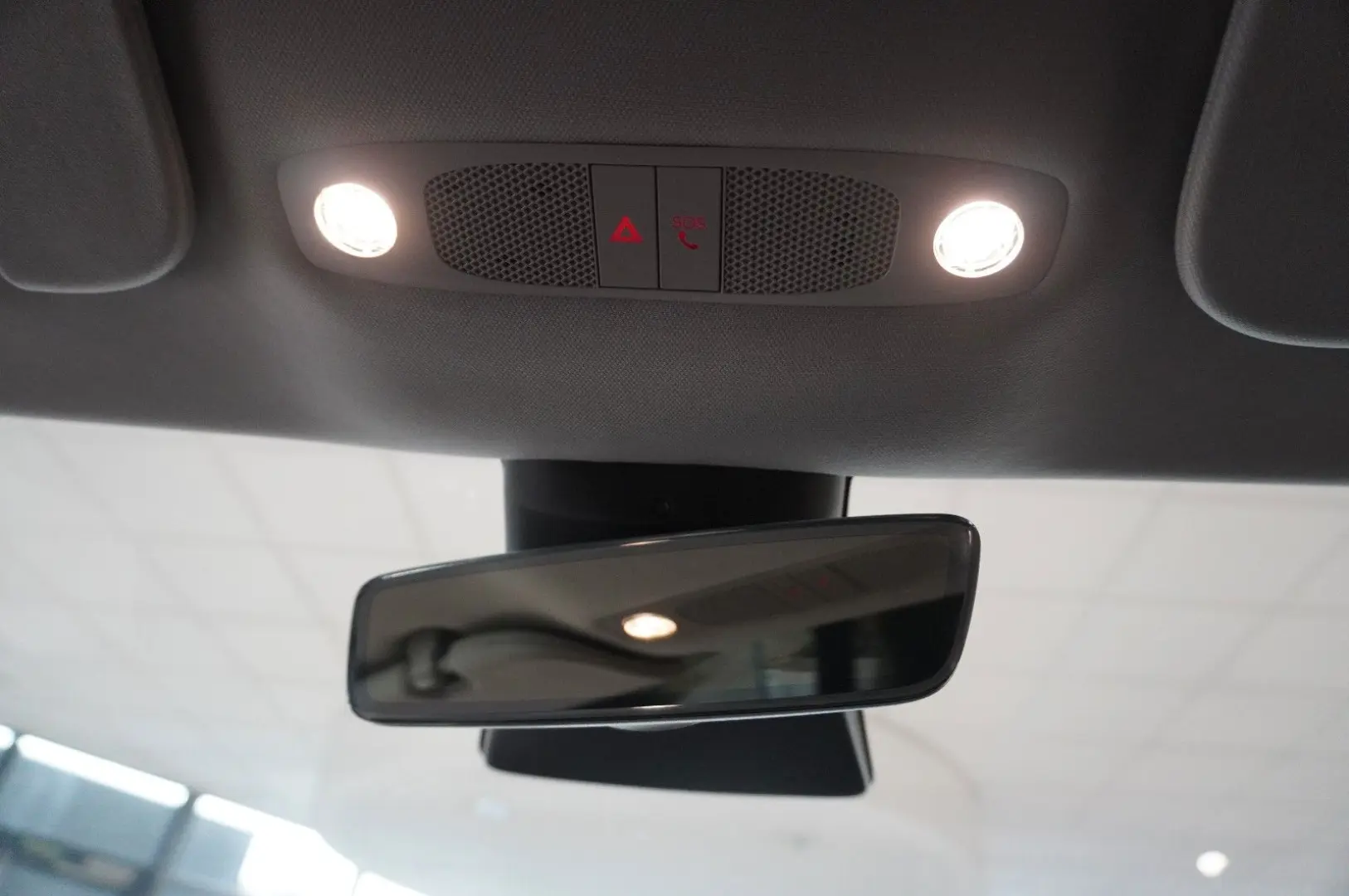 Model 3 Standard Range Plus NAVI/KAMERA/SH/PANO