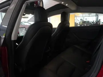 Model 3 Standard Range Plus NAVI/KAMERA/SH/PANO