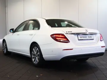 E 200 WIDE+DISTRONIC+360°+LED+AHK+NAVI+17