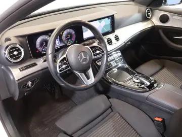 E 200 WIDE+DISTRONIC+360°+LED+AHK+NAVI+17