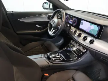 E 200 WIDE+DISTRONIC+360°+LED+AHK+NAVI+17
