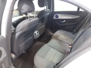 E 200 WIDE+DISTRONIC+360°+LED+AHK+NAVI+17
