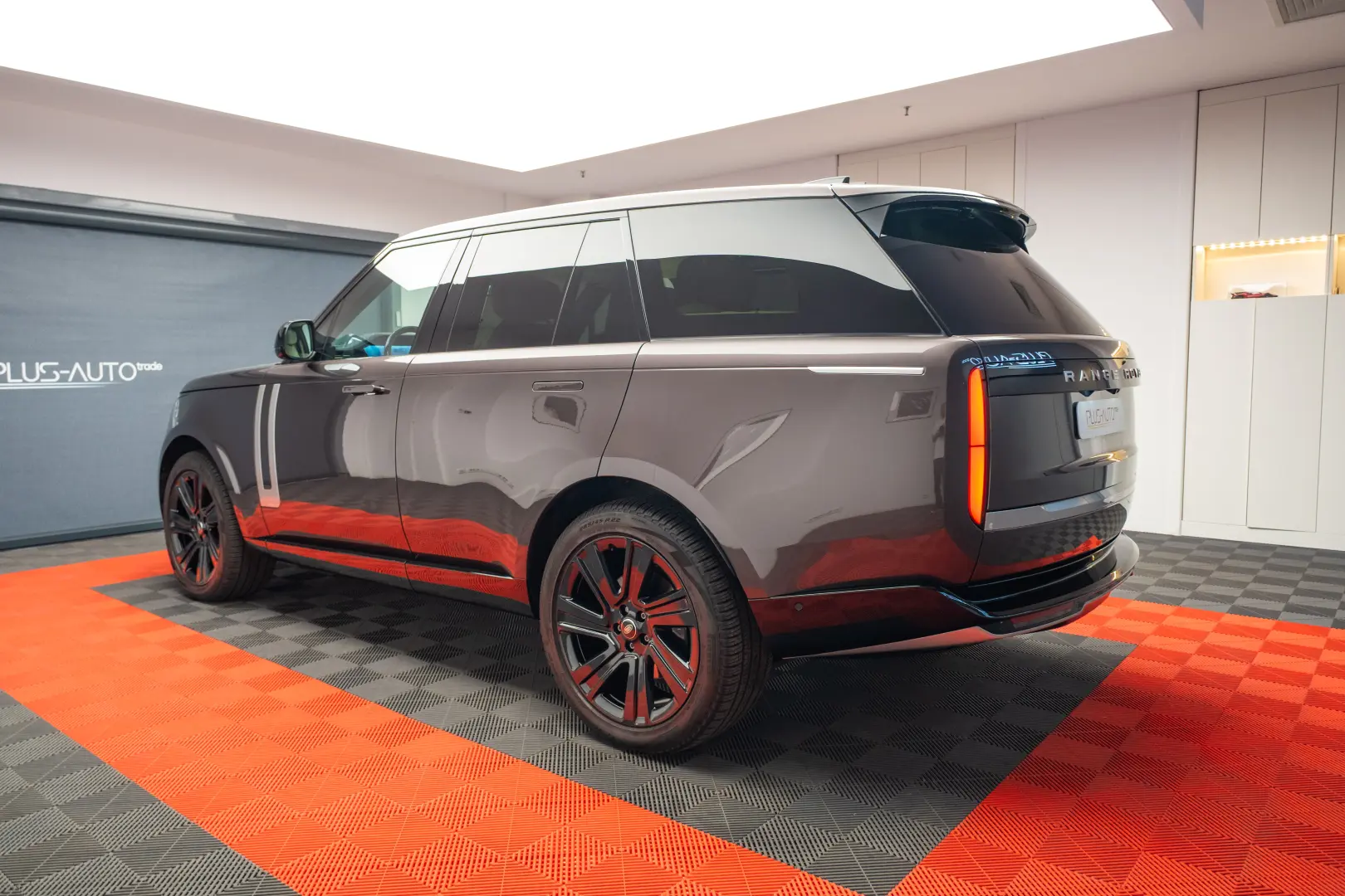 Range Rover Autobiography