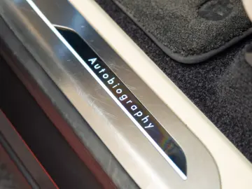 Range Rover Autobiography