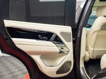 Range Rover Autobiography