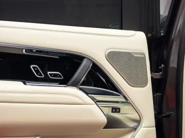 Range Rover Autobiography