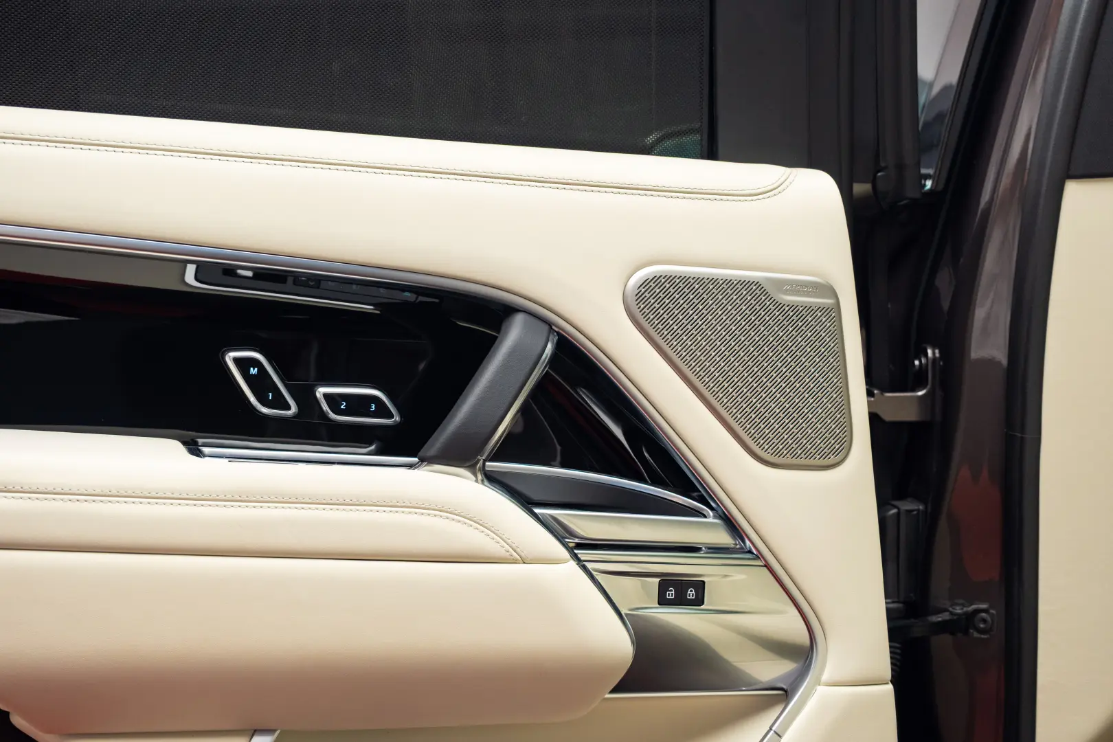 Range Rover Autobiography