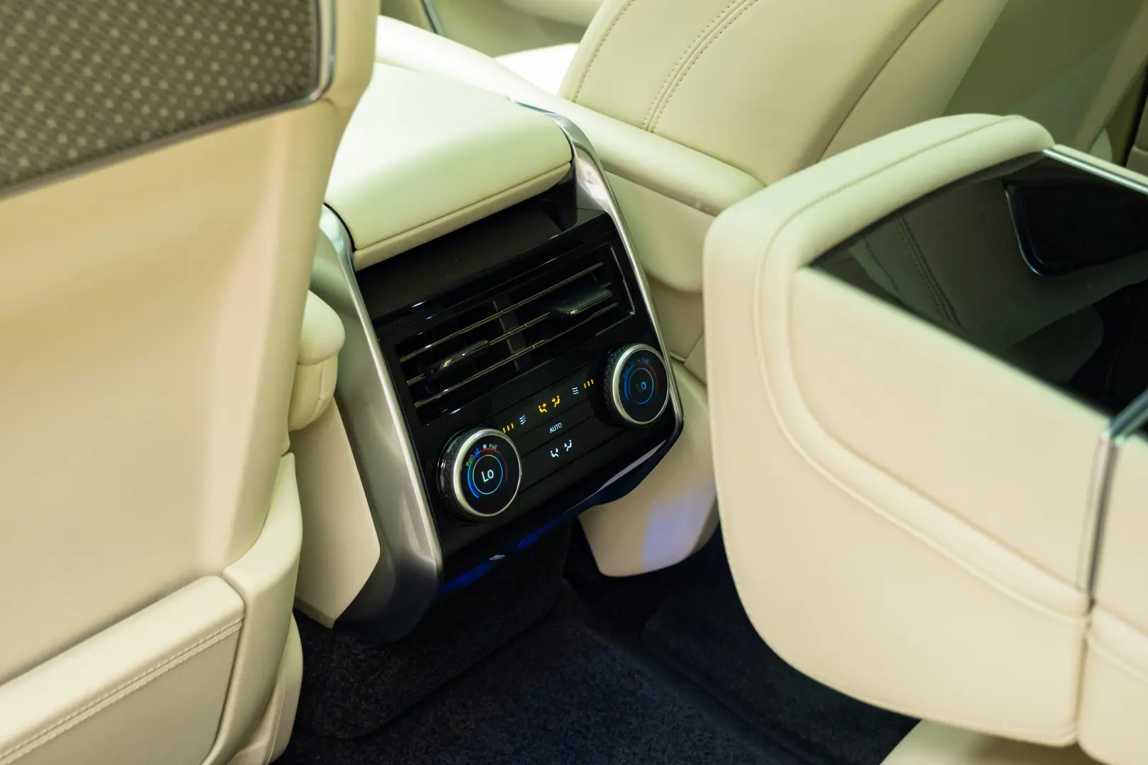 Range Rover Autobiography