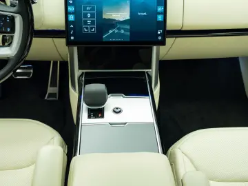 Range Rover Autobiography