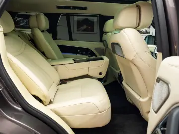 Range Rover Autobiography