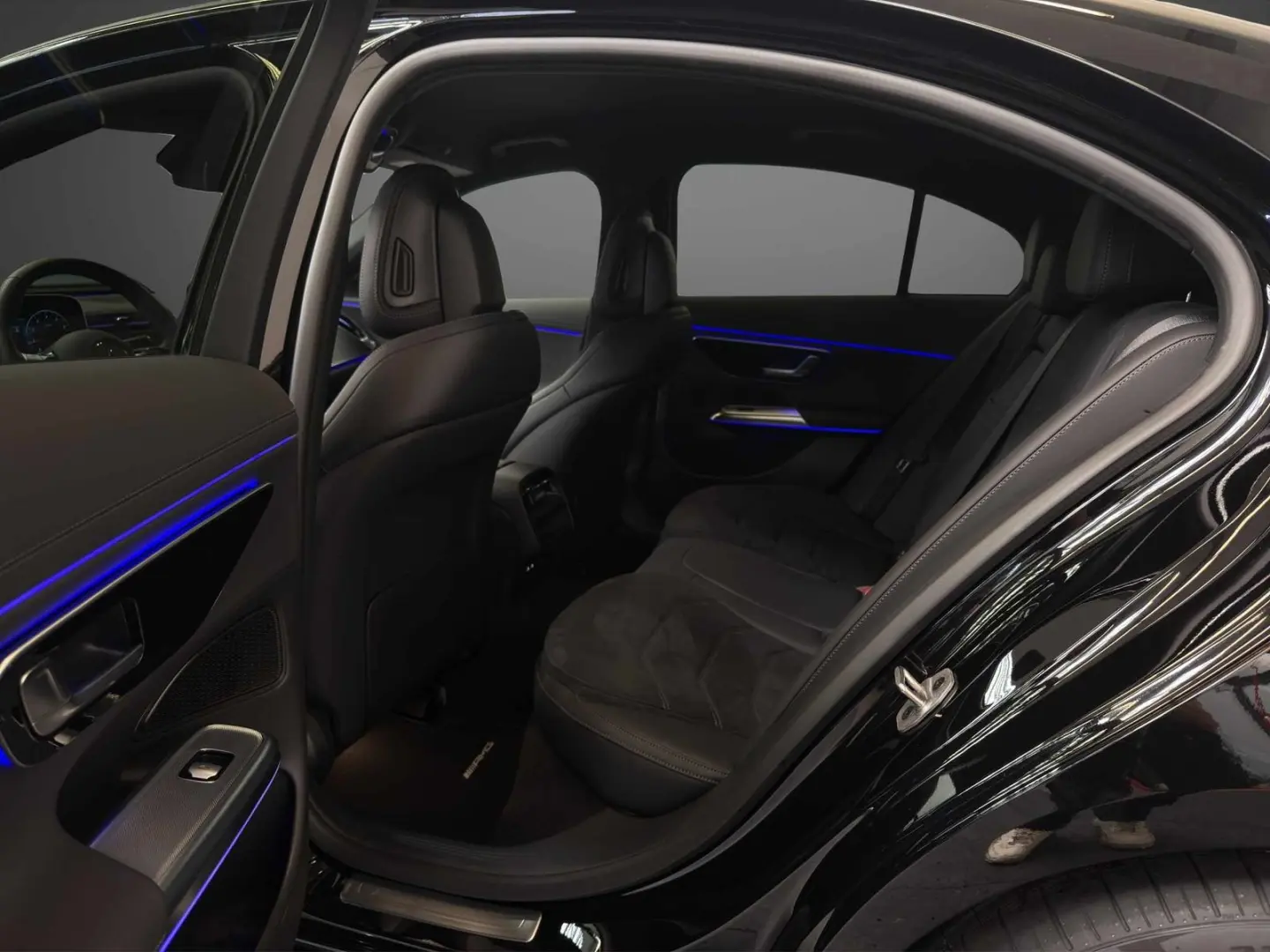 E 200 4M AMG-Advanced*NIGHT*Distronic*Lenkradh.+