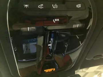 Mercedes-Benz E 200 Limuzină AMG+NOAPTE+19''