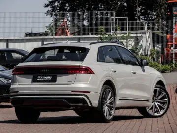 AUDI Q8 50TDI 3.0 TDI Quattro PANO MATRIX-LEASING