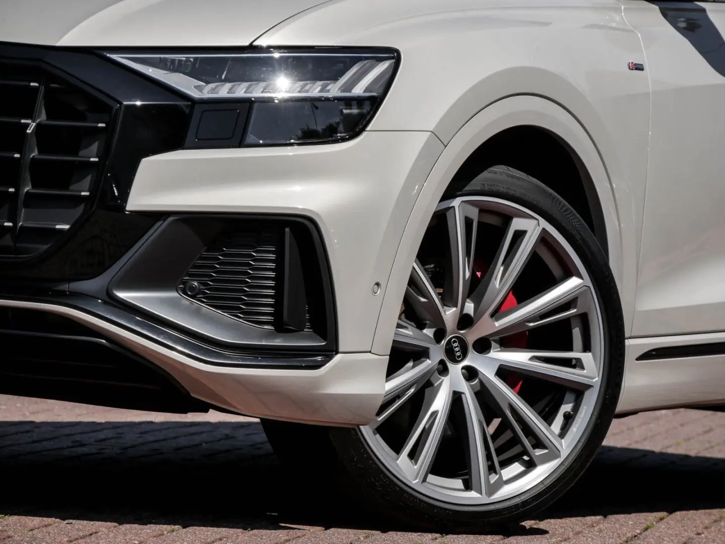 AUDI Q8 50TDI 3.0 TDI Quattro PANO MATRIX-LEASING