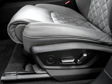AUDI Q8 50TDI 3.0 TDI Quattro PANO MATRIX-LEASING