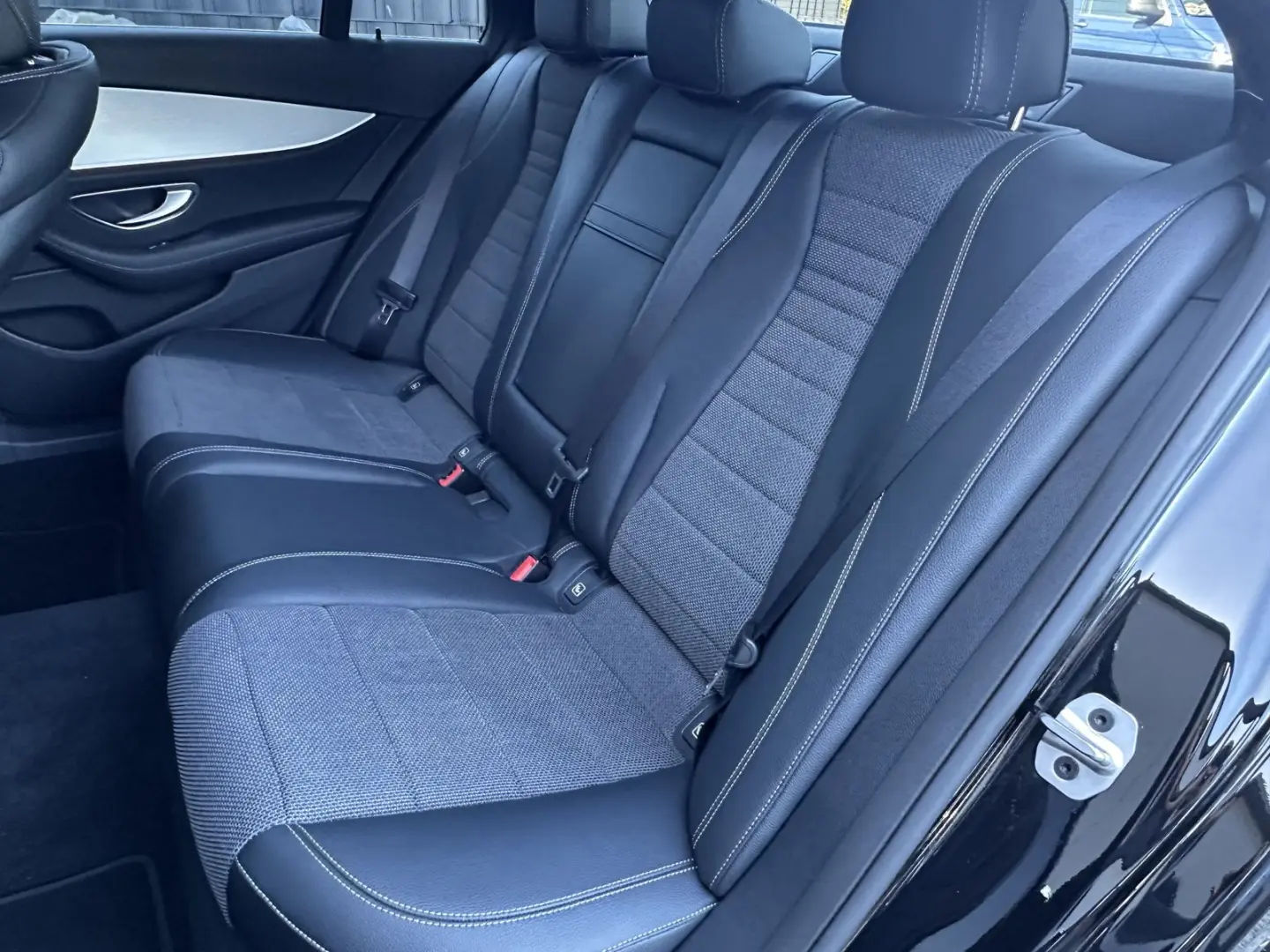 MERCEDES BENZ E220d Avantgarde NAV+WIDESCREEN+LEASING