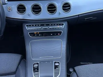 MERCEDES BENZ E220d Avantgarde NAV+WIDESCREEN+LEASING