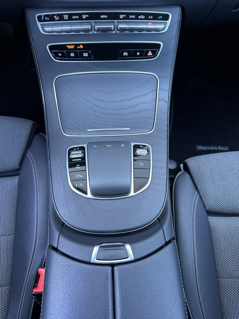MERCEDES BENZ E220d Avantgarde NAV+WIDESCREEN+LEASING