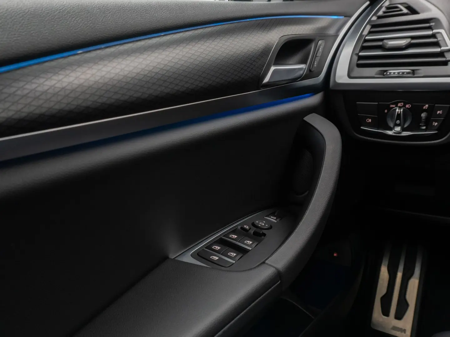 BMW X3 xD30e M Sport Kamera DAB HiFi LEASING
