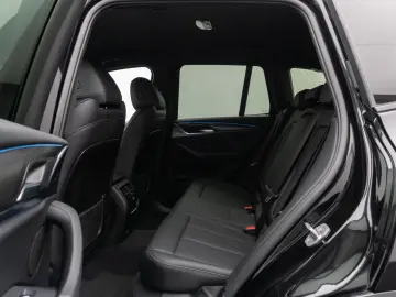 BMW X3 xD30e M Sport 360°DAB HiFi LEASING