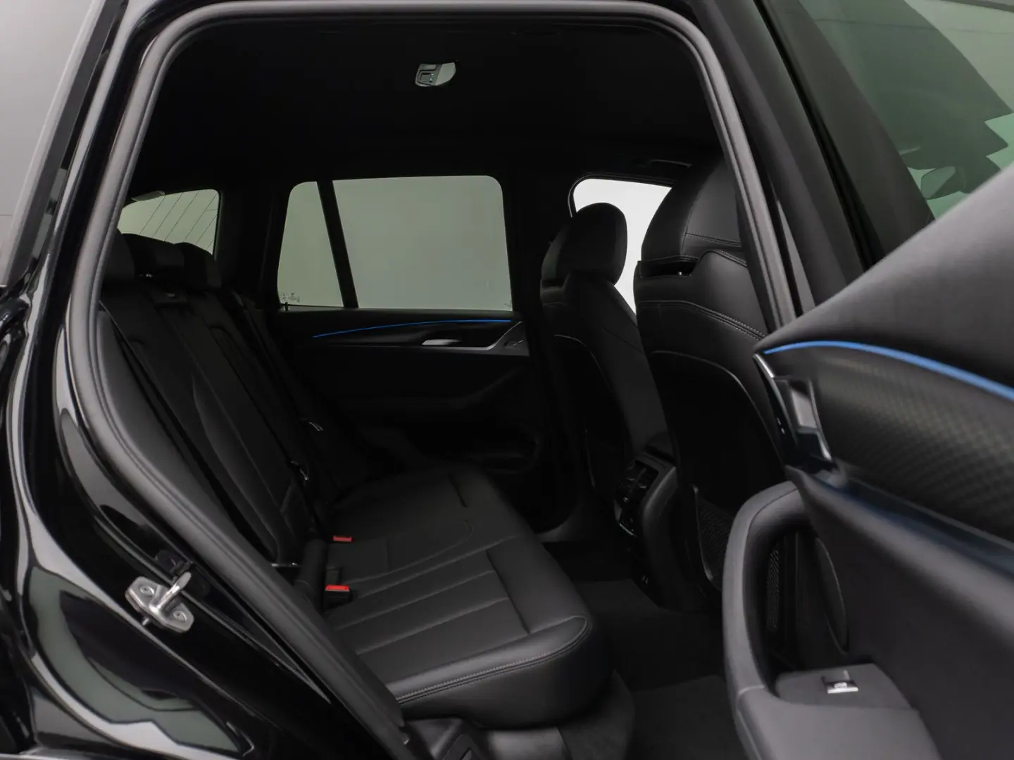 BMW X3 xD30e M Sport 360°DAB HiFi LEASING