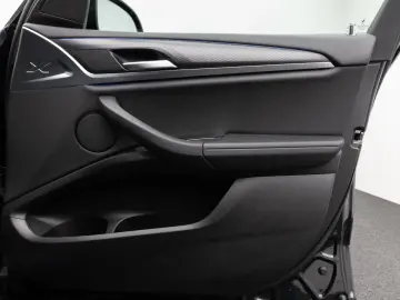 BMW X3 xD30e M Sport 360°DAB HiFi LEASING