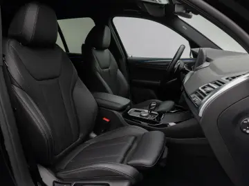 BMW X3 xD30e M Sport 360°DAB HiFi LEASING