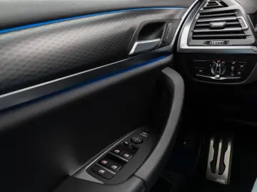 BMW X3 xD30e M Sport 360°DAB HiFi LEASING
