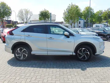 MITSUBISHI Eclipse Cross Plus Black Hybrid 4WD LEASING