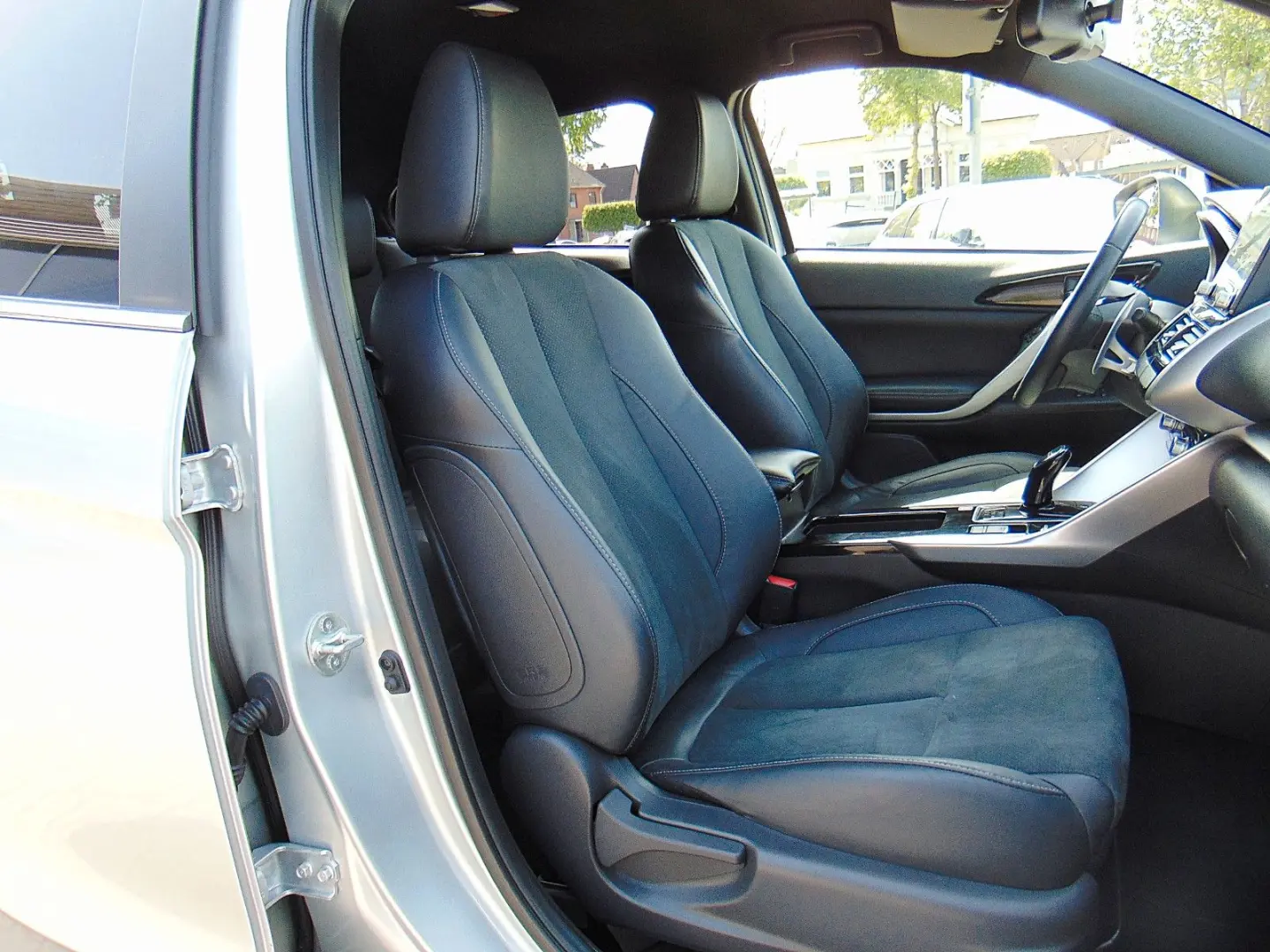 MITSUBISHI Eclipse Cross Plus Black Hybrid 4WD LEASING