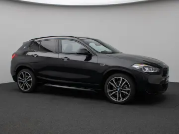 BMW X2 xD25e M Sport HUD Kamera PANO LEASING