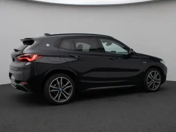 BMW X2 xD25e M Sport HUD Kamera PANO LEASING