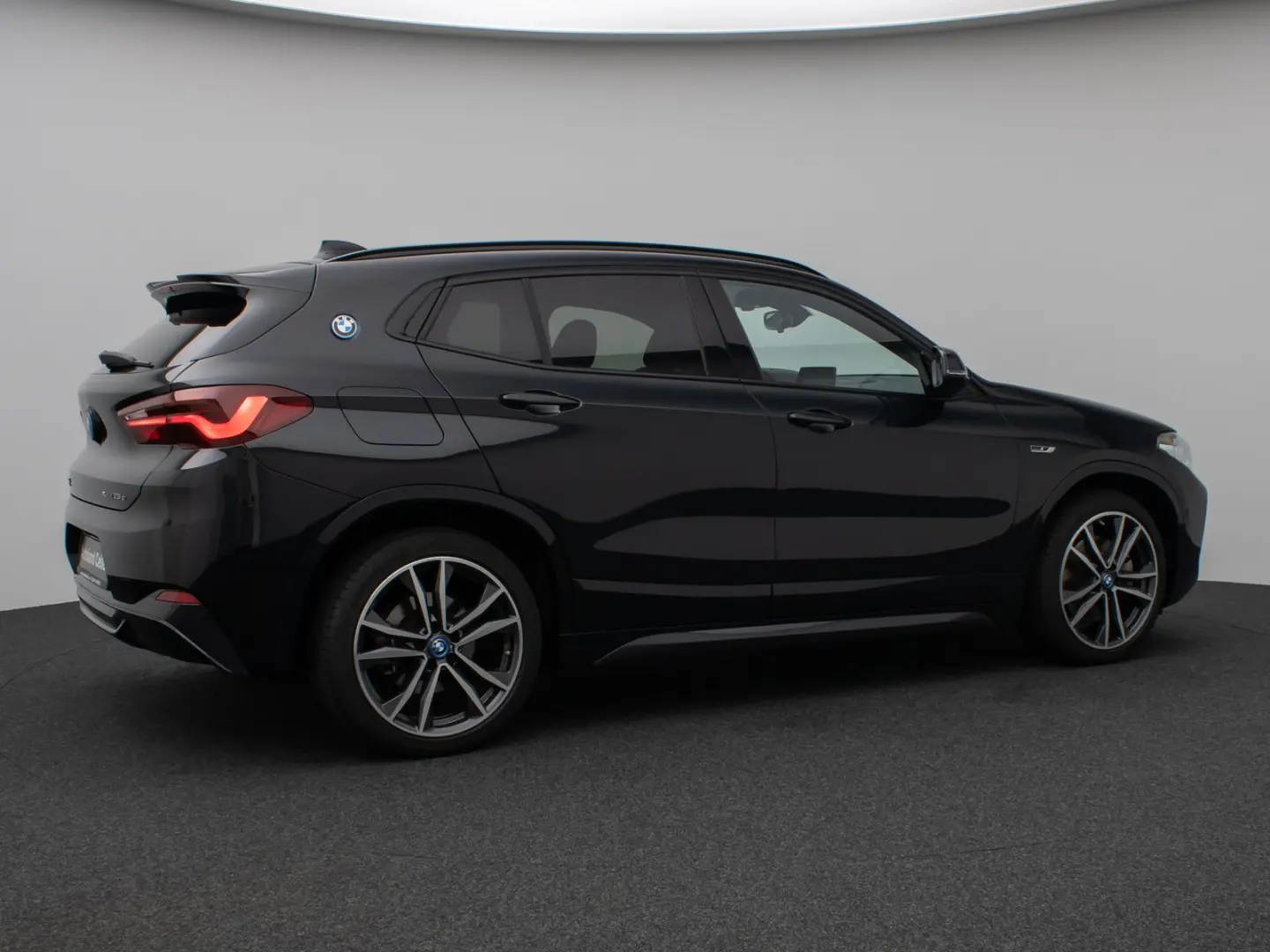 BMW X2 xD25e M Sport HUD Kamera PANO LEASING
