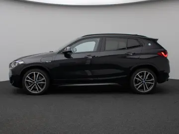 BMW X2 xD25e M Sport HUD Kamera PANO LEASING