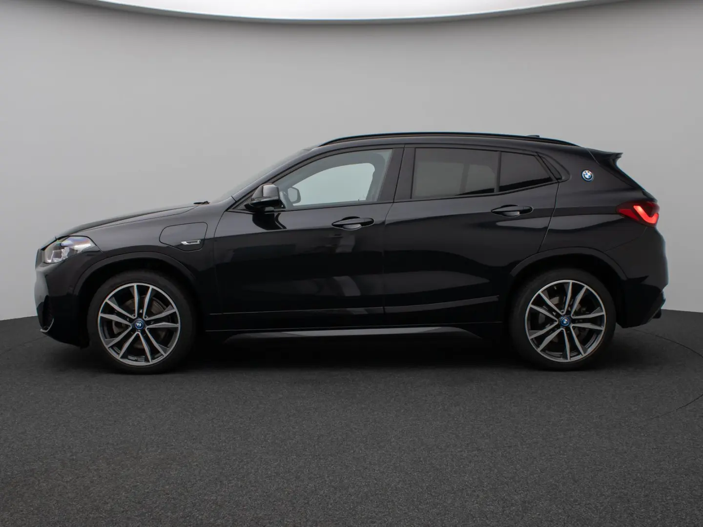 BMW X2 xD25e M Sport HUD Kamera PANO LEASING