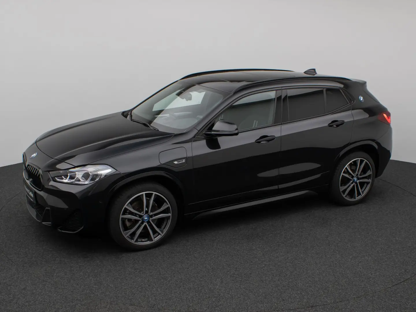 BMW X2 xD25e M Sport HUD Kamera PANO LEASING