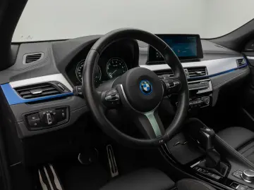 BMW X2 xD25e M Sport HUD Kamera PANO LEASING