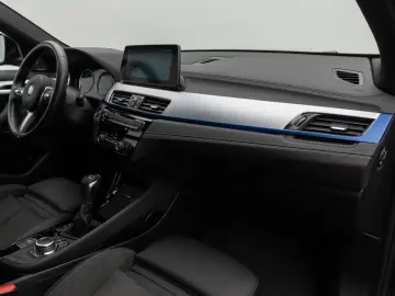 BMW X2 xD25e M Sport HUD Kamera PANO LEASING