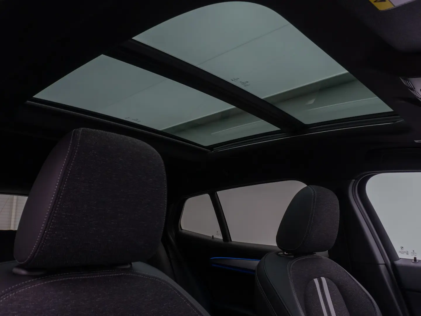 BMW X2 xD25e M Sport HUD Kamera PANO LEASING