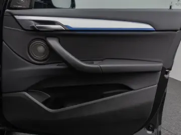 BMW X2 xD25e M Sport HUD Kamera PANO LEASING