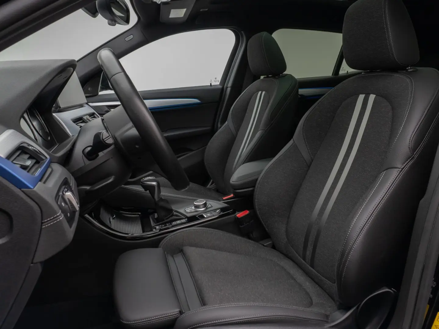 BMW X2 xD25e M Sport HUD Kamera PANO LEASING