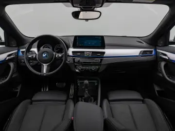 BMW X2 xD25e M Sport HUD Kamera PANO LEASING