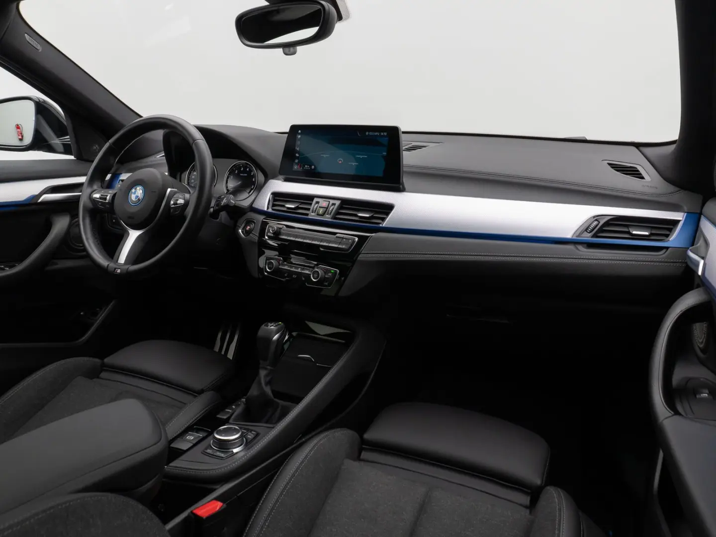 BMW X2 xD25e M Sport HUD Kamera PANO LEASING