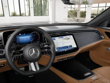 Mercedes-Benz E 200 AMG 360° Pano Distr. LED Noapte