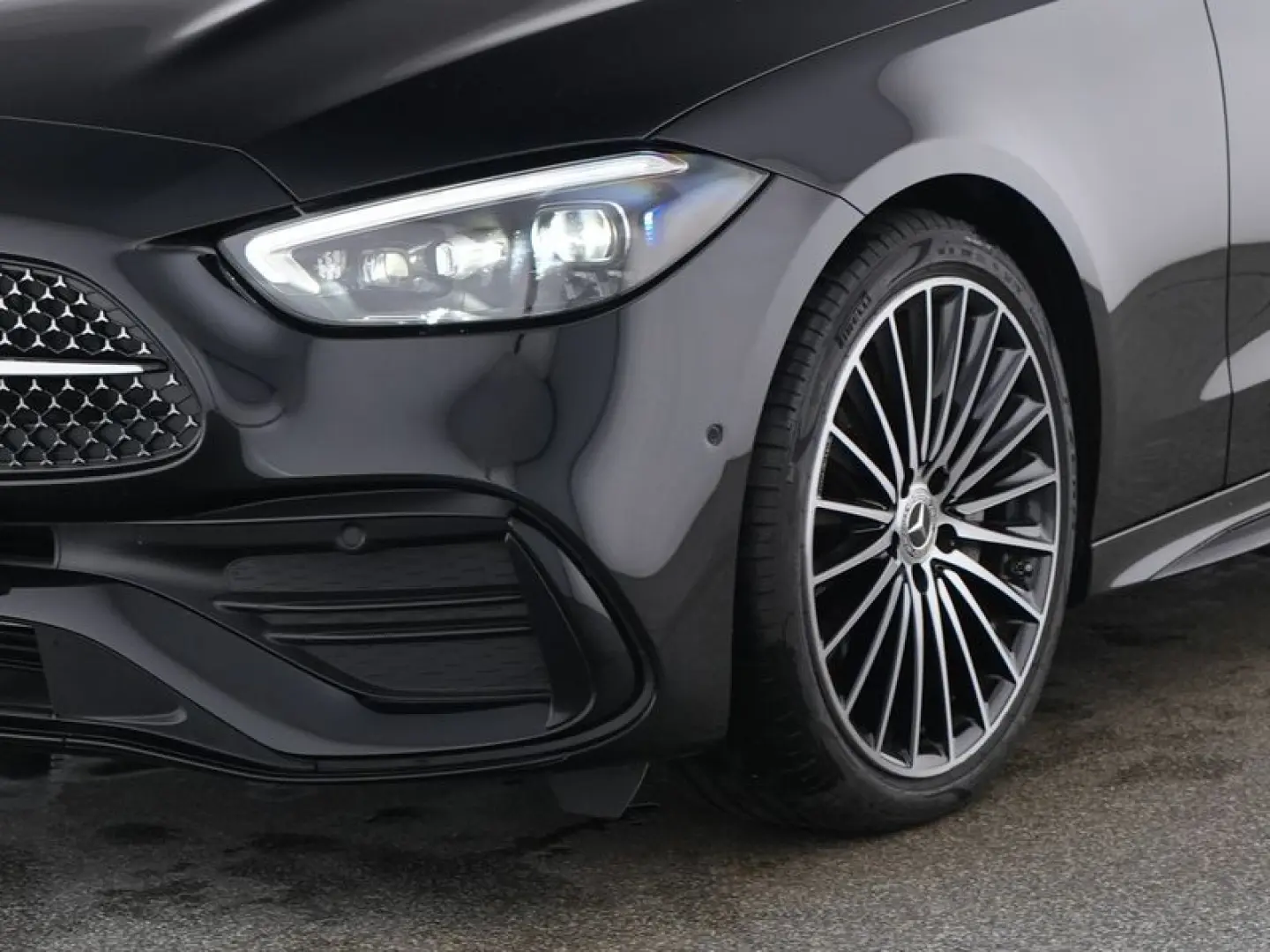 C 300 d AMG-Sport/Pano/Burm/Night/Distr/SHZ/19'